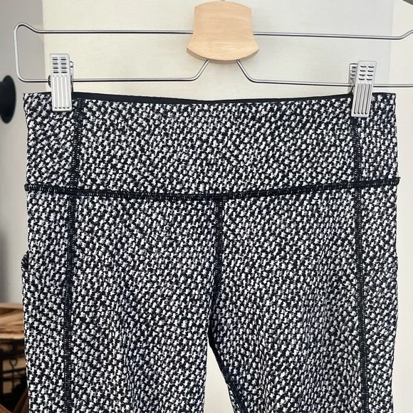 Lululemon Pace Rival Crop Tight - Picture 3 of 6